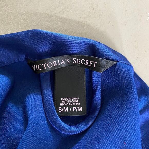 Victorias Secret Robe Womens Small/Medium Blue Silky Pockets Short Sleeve Tie - Picture 2 of 13